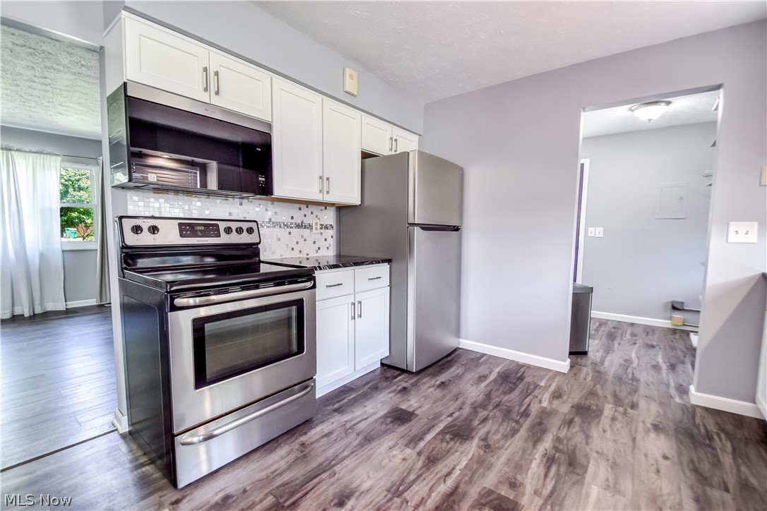 682 Iroquois Trail Willoughby OH 44094