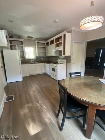 375 Lillian Street Akron OH 44307
