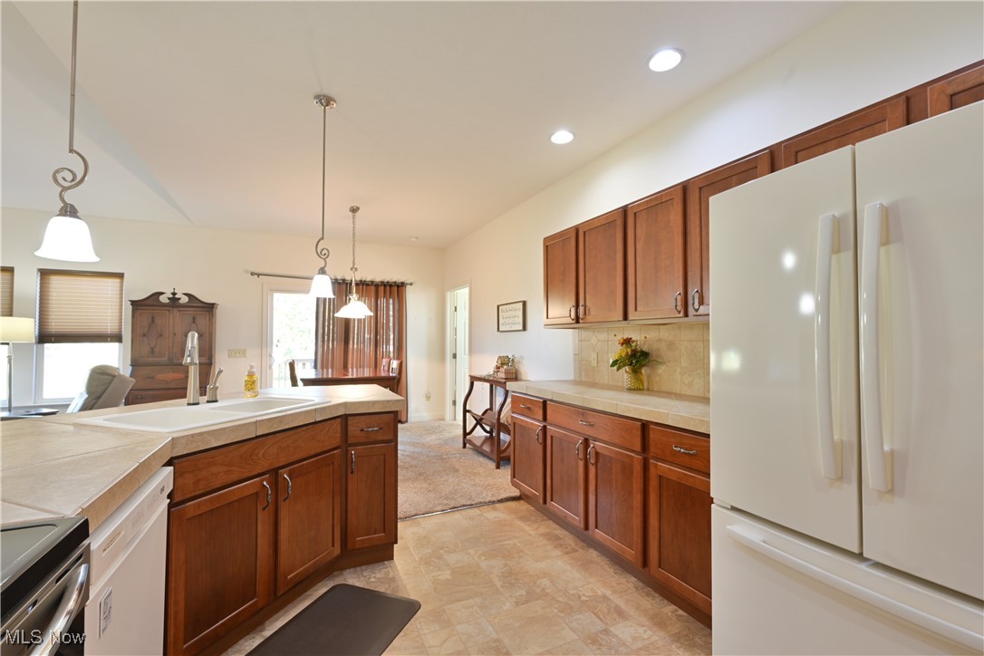 4833 Mandarin Drive Seville OH 44273