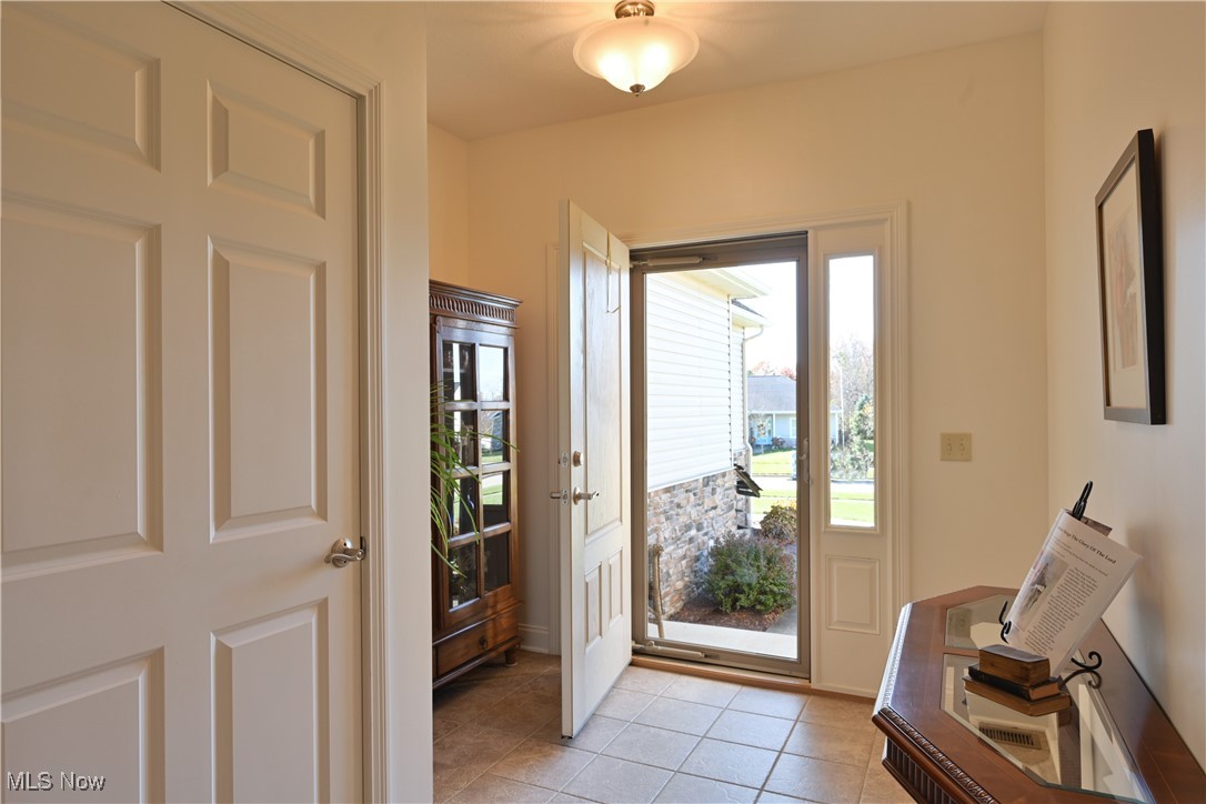 4833 Mandarin Drive Seville OH 44273