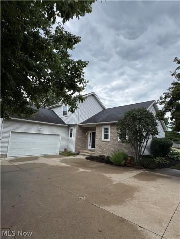 5479 Cable Point Circle NW Canton OH 44718