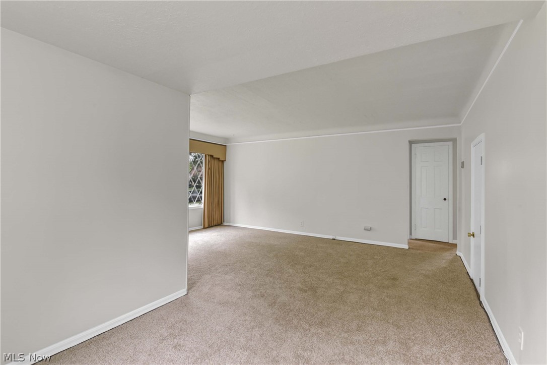 6768 Beresford Avenue Parma Heights OH 44130