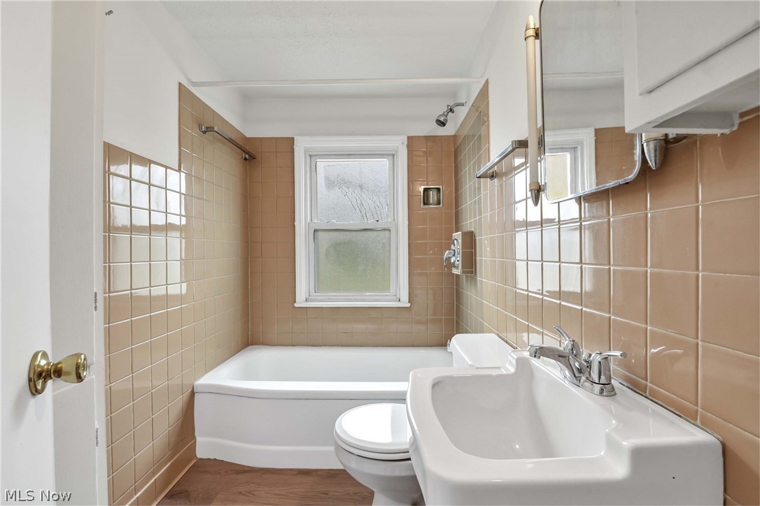 6768 Beresford Avenue Parma Heights OH 44130