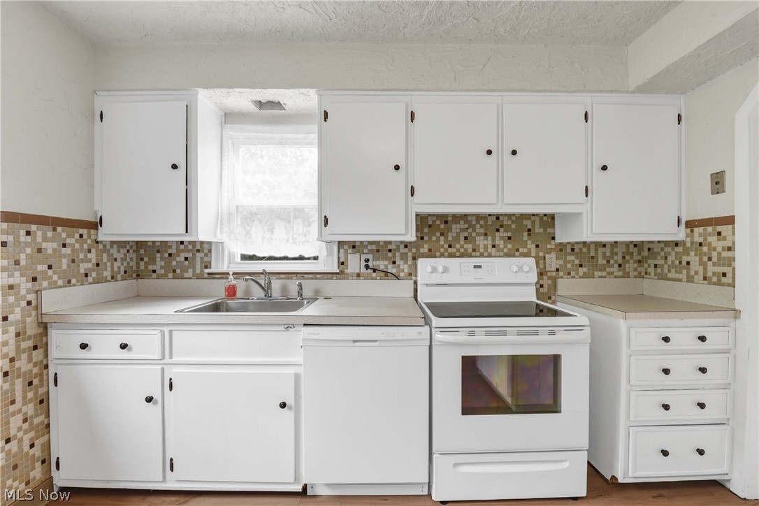 6768 Beresford Avenue Parma Heights OH 44130