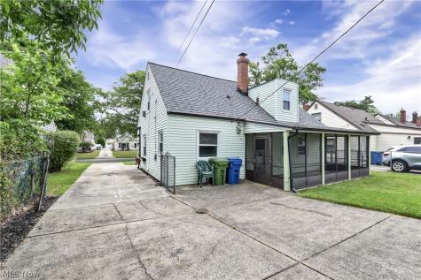 6768 Beresford Avenue Parma Heights OH 44130