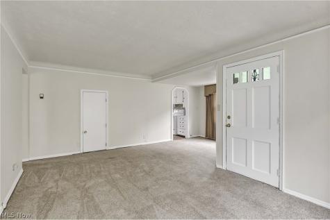 6768 Beresford Avenue Parma Heights OH 44130