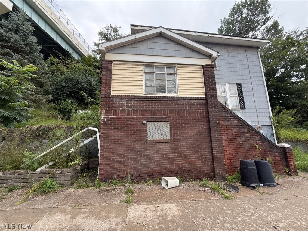 229 Mclister Avenue Mingo Junction OH 43938