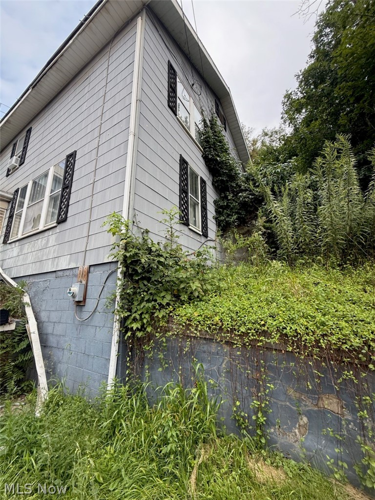 229 Mclister Avenue Mingo Junction OH 43938