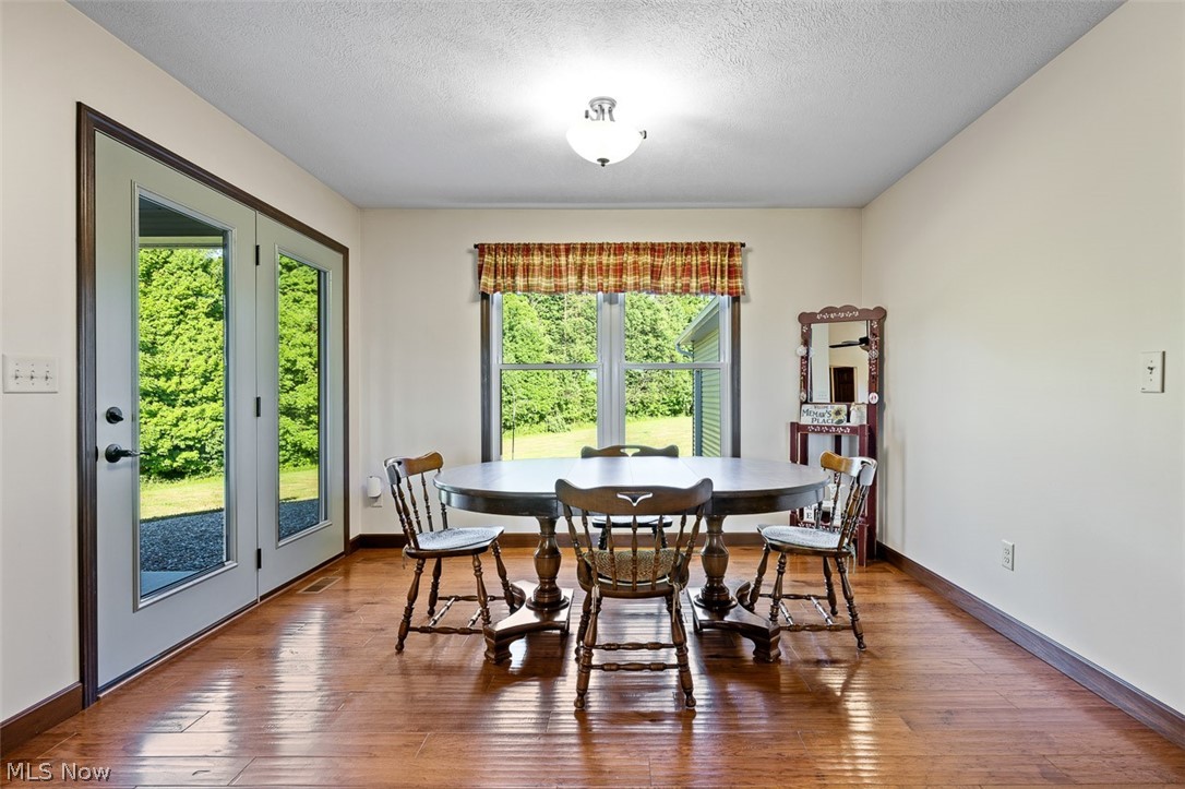 3788 Deerfield Avenue NW North Lawrence OH 44666