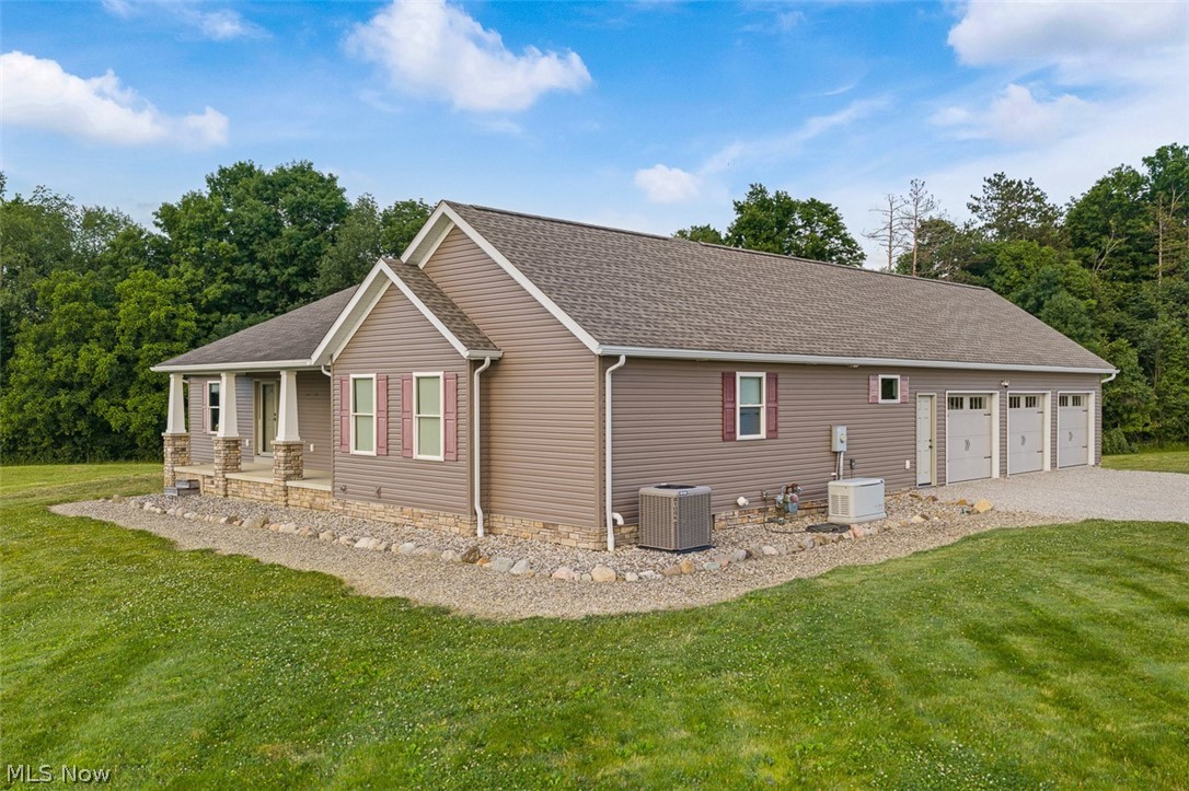 3788 Deerfield Avenue NW North Lawrence OH 44666