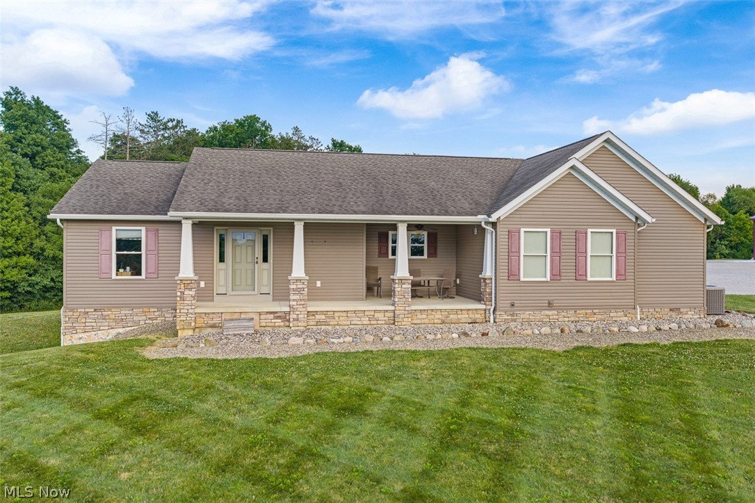 3788 Deerfield Avenue NW North Lawrence OH 44666