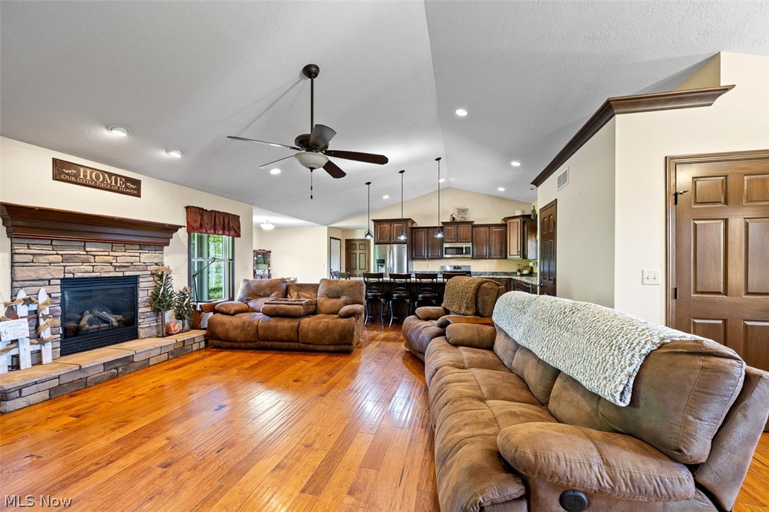 3788 Deerfield Avenue NW North Lawrence OH 44666