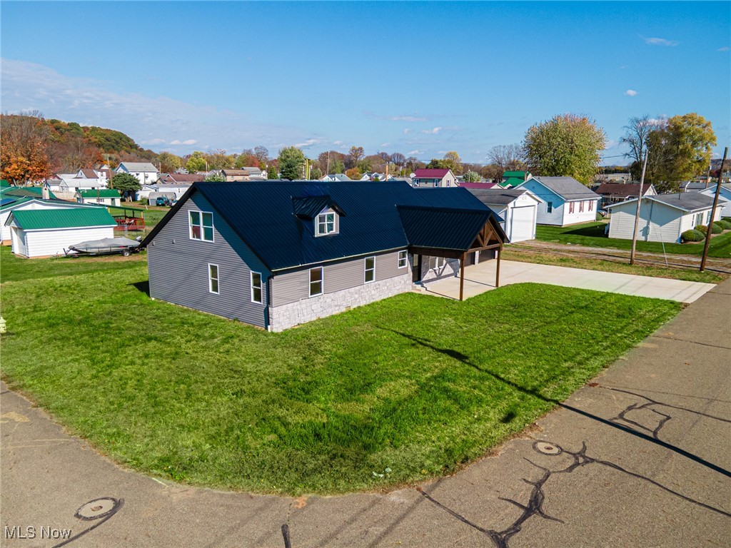 950 Beech Street Newcomerstown OH 43832