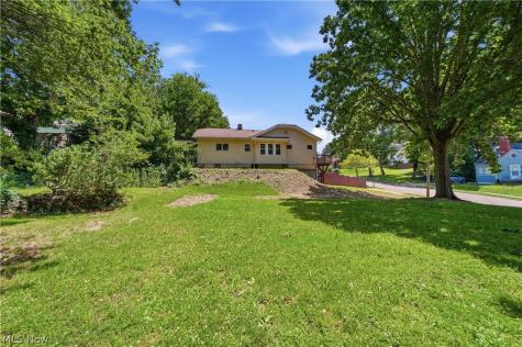 673 Harrison Avenue Akron OH 44314
