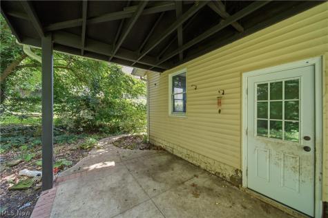 673 Harrison Avenue Akron OH 44314