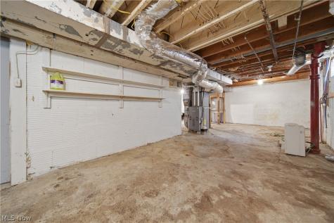 673 Harrison Avenue Akron OH 44314