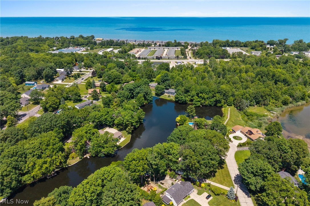 685 Sunnyside Vermilion OH 44089