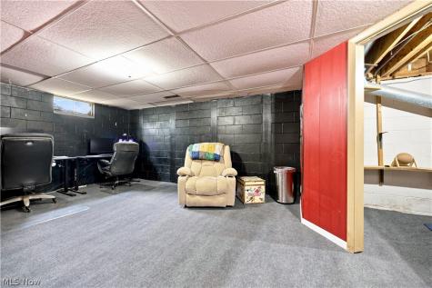 4837 Leigh Avenue NW Canton OH 44709
