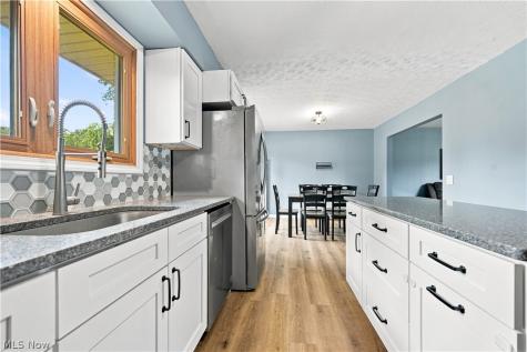 4837 Leigh Avenue NW Canton OH 44709