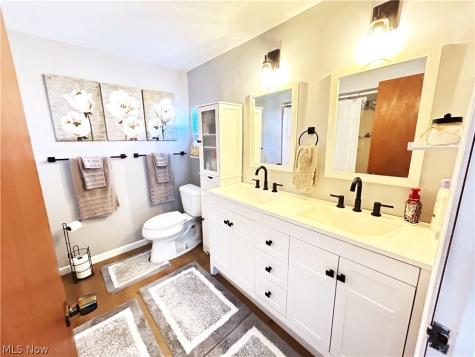 3105 Charles Street Cuyahoga Falls OH 44221
