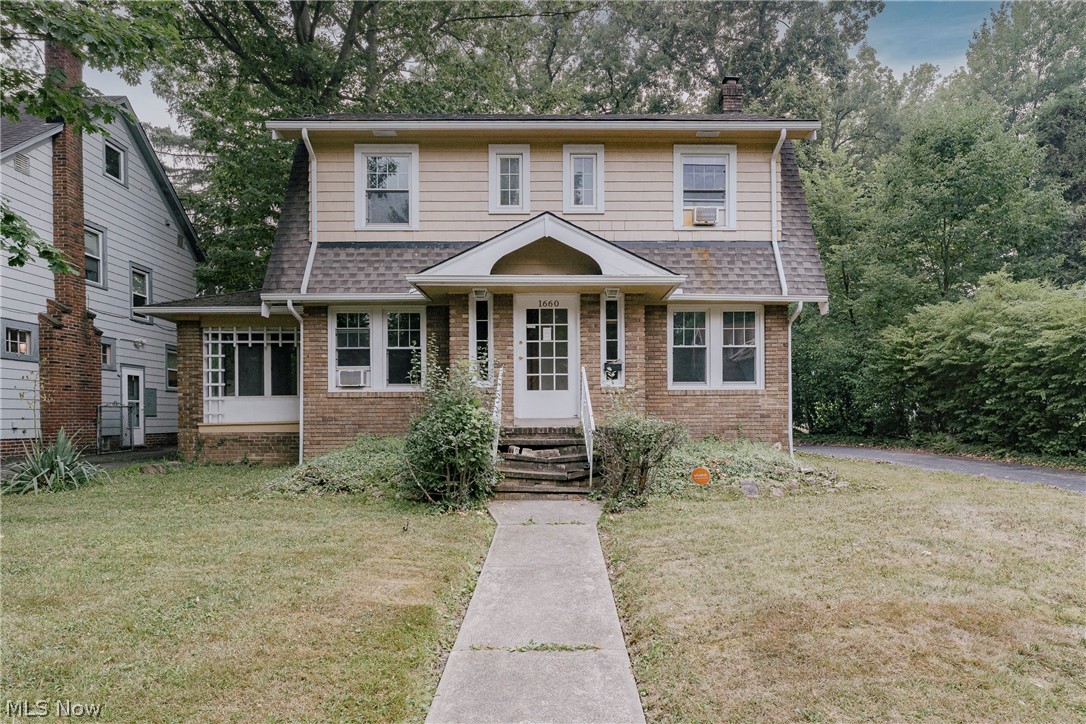 1660 Maple Road Cleveland Heights OH 44121