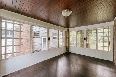 1660 Maple Road Cleveland Heights OH 44121