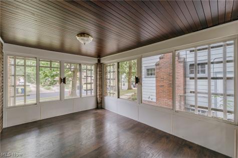 1660 Maple Road Cleveland Heights OH 44121
