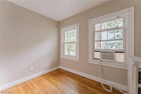 1660 Maple Road Cleveland Heights OH 44121