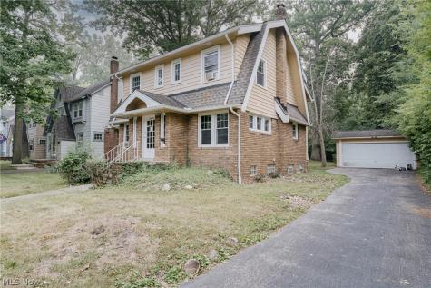 1660 Maple Road Cleveland Heights OH 44121