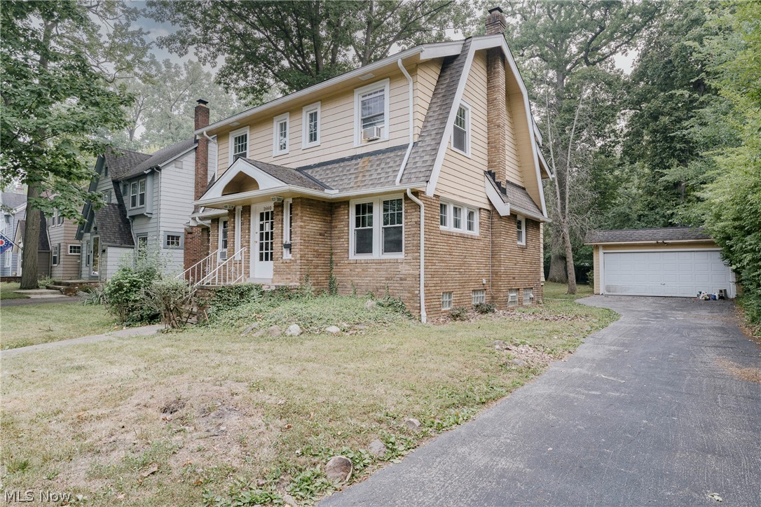 1660 Maple Road Cleveland Heights OH 44121