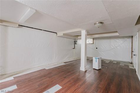 1660 Maple Road Cleveland Heights OH 44121