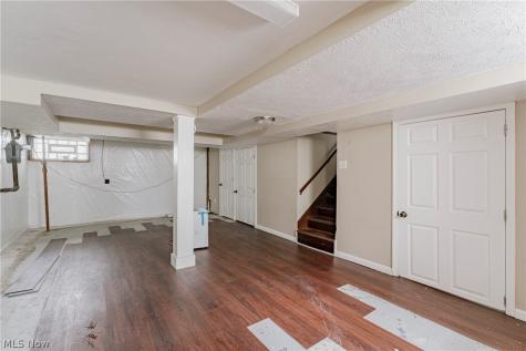 1660 Maple Road Cleveland Heights OH 44121