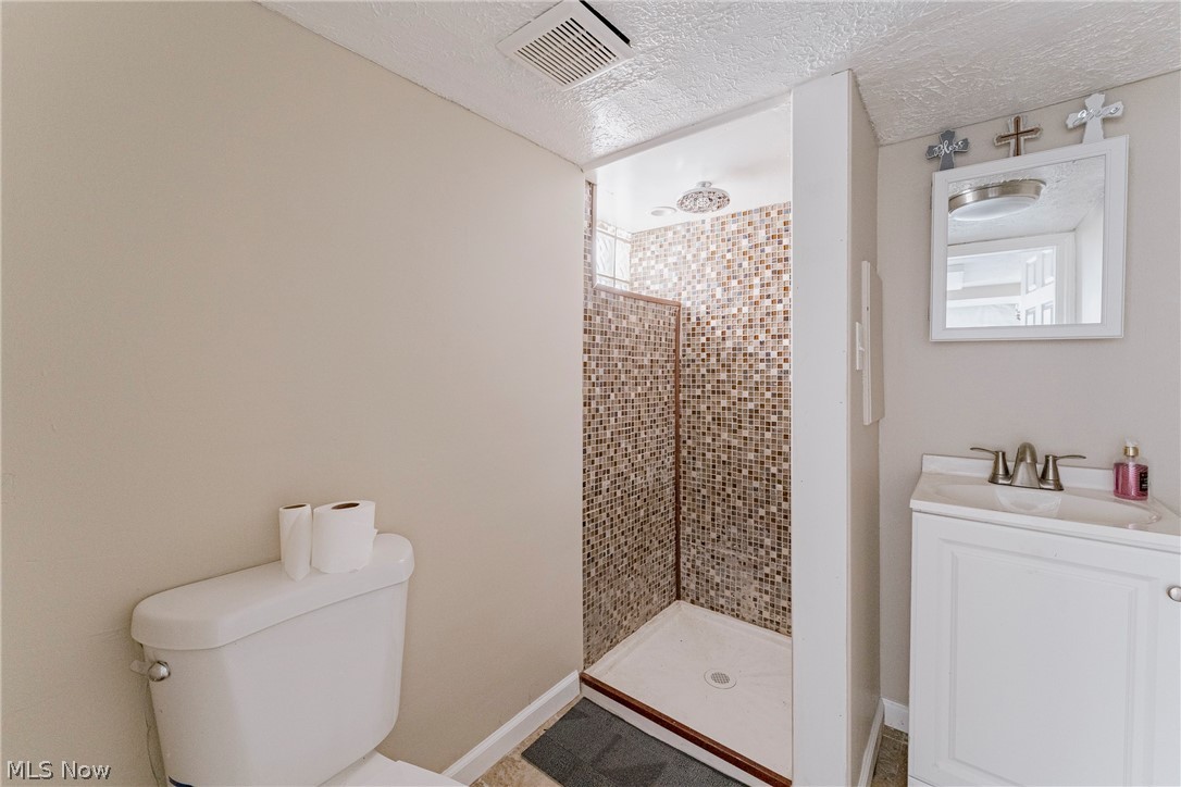 1660 Maple Road Cleveland Heights OH 44121