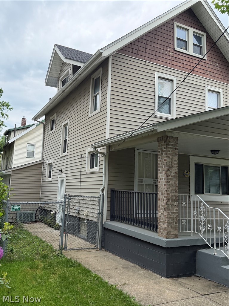 664 Noah Avenue Akron OH 44320