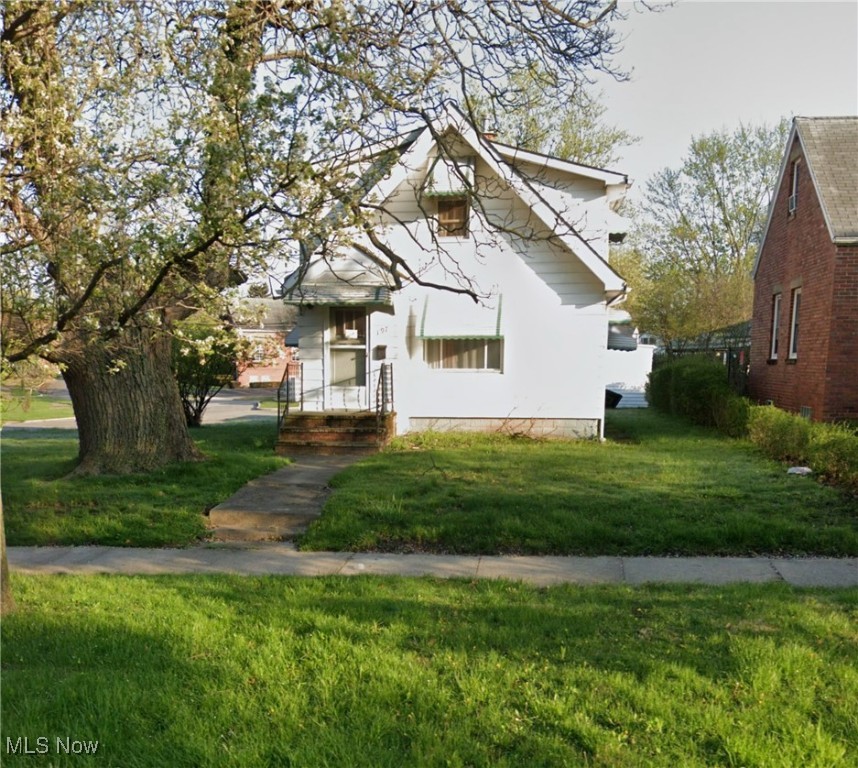 197 Columbus Street Bedford OH 44146