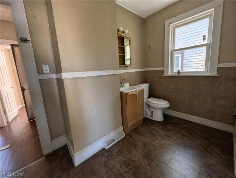 3280 E 121st Street Cleveland OH 44120