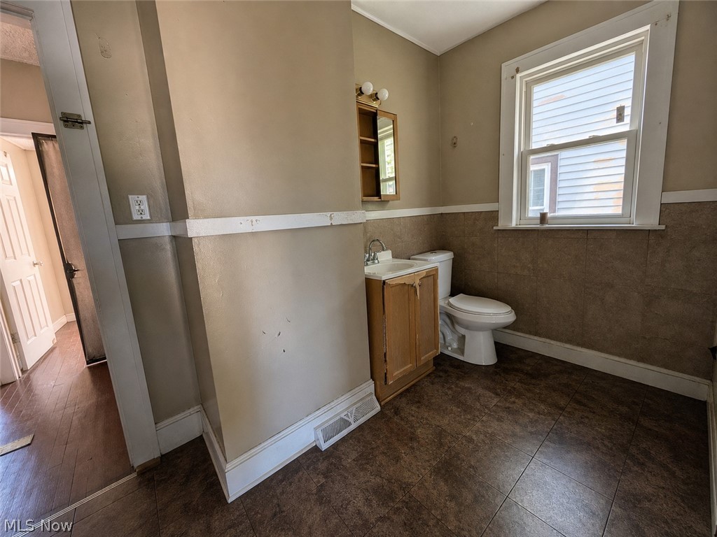 3280 E 121st Street Cleveland OH 44120