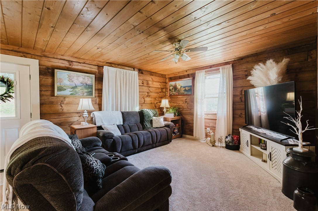 47480 Unionvale Road Cadiz OH 43907