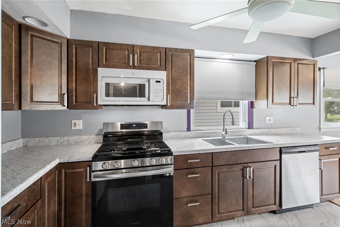 260 Deborah Lane Bedford OH 44146