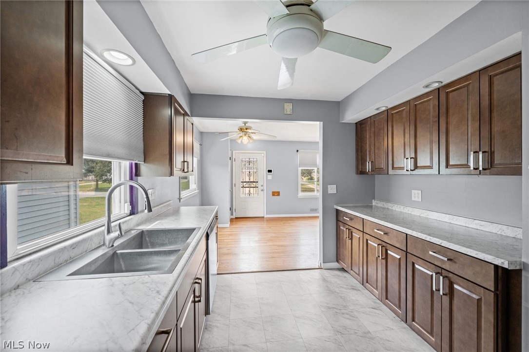 260 Deborah Lane Bedford OH 44146