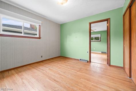 260 Deborah Lane Bedford OH 44146