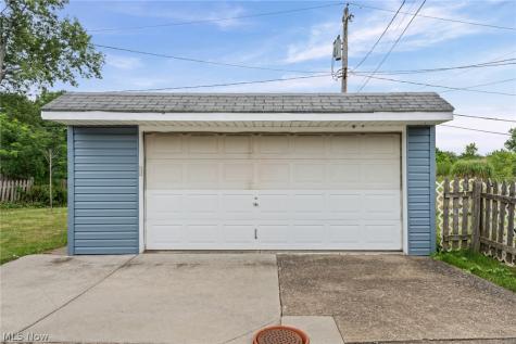 260 Deborah Lane Bedford OH 44146