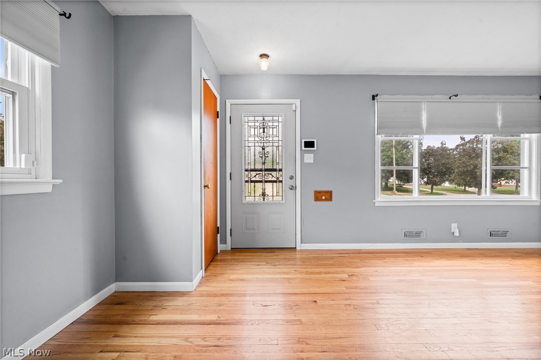 260 Deborah Lane Bedford OH 44146