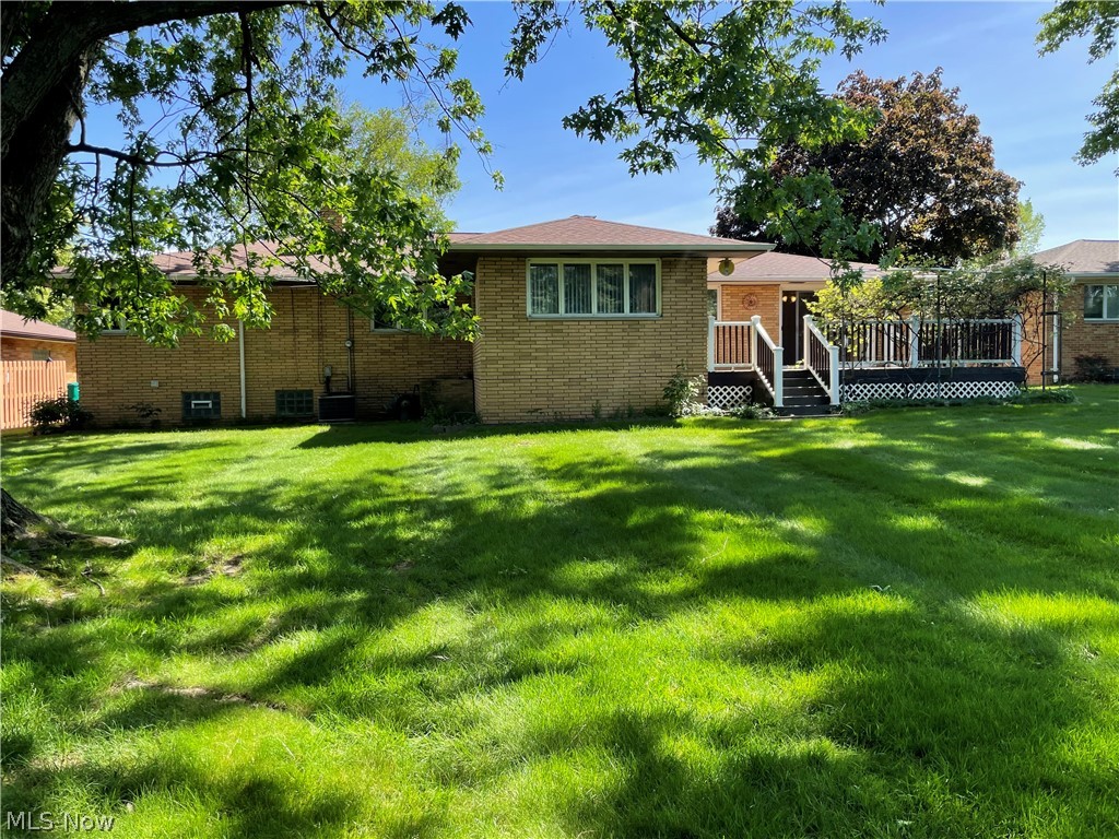 729 E Parkhaven Drive Seven Hills OH 44131