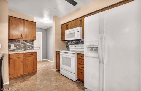379 Ridgewood Drive Eastlake OH 44095