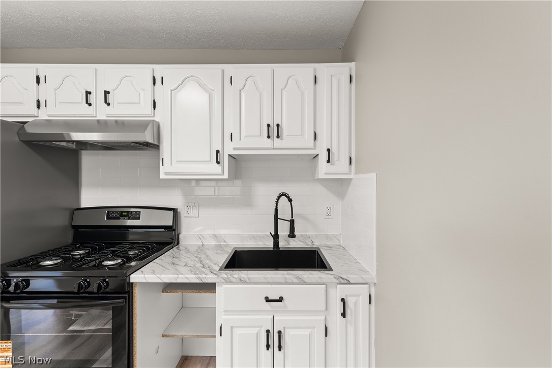 6194 Eldridge Boulevard Bedford Heights OH 44146