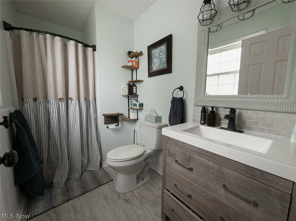 1211 Kingston Road Uniontown OH 44685