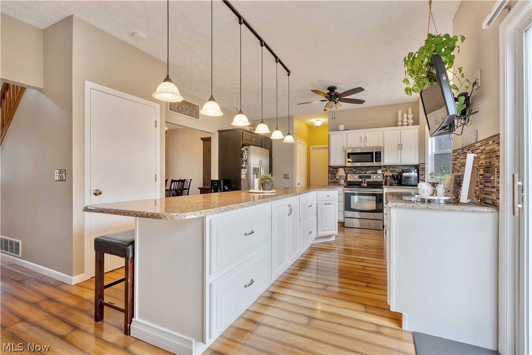 6962 Maple Glen Avenue NW North Canton OH 44720