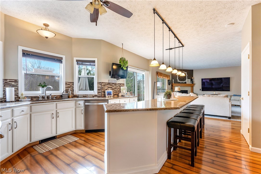 6962 Maple Glen Avenue NW North Canton OH 44720