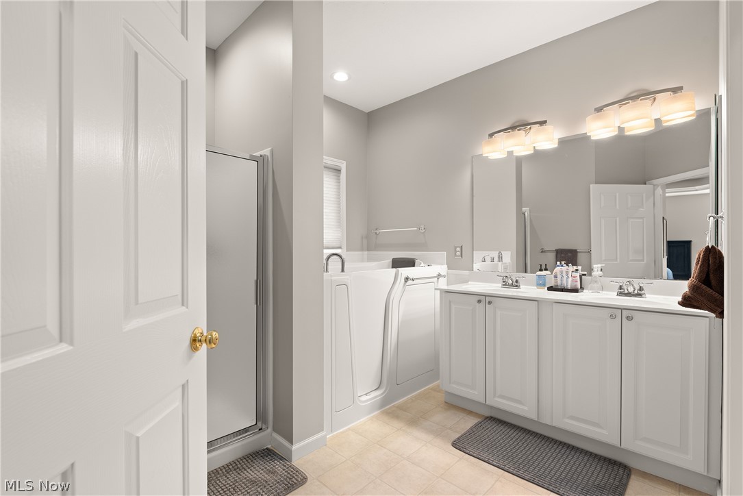 382 Deep Creek Circle Northfield OH 44067